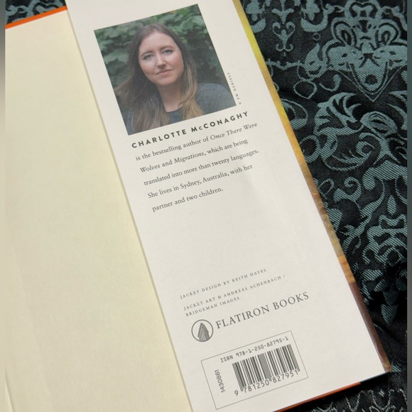 Wild Dark Shore by Charlotte McConaghy - - Picture 6 of 6